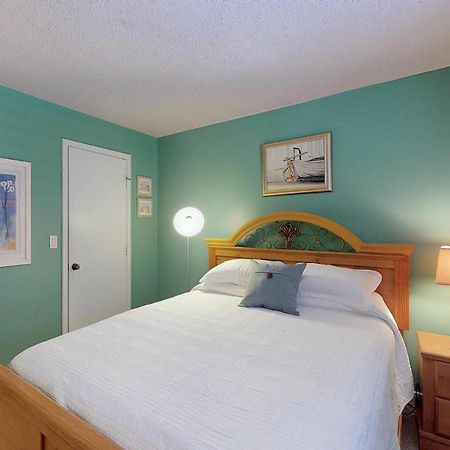 Вилла North Breakers - Unit 202, Wood Ave East End Экстерьер фото
